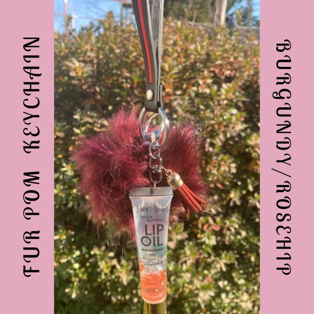 Fur Pom Keychains - Picture 4 of 16